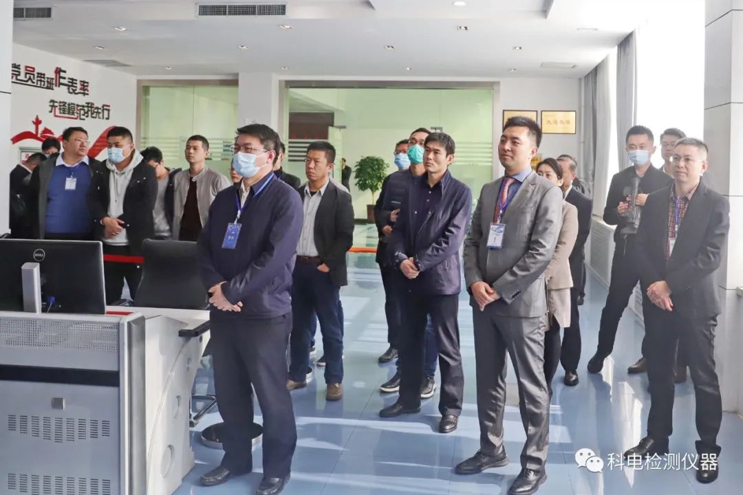 戳我試試